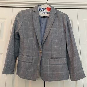 Banana Republic blue linen women’s suit jacket. Size 2 petite.